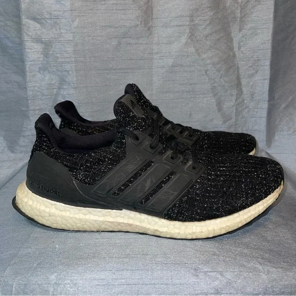 Women's Adidas UltraBoost 4.0 Core Black Cloud White Size 9.5 F36125 - Picture 3 of 8
